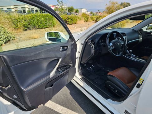 Used 2013 Lexus IS 250 w/ Limited Edition Pkg RWD image 16
