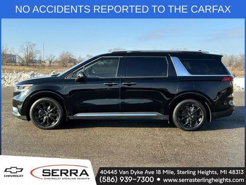 Used 2022 Kia Carnival SX Prestige image 2