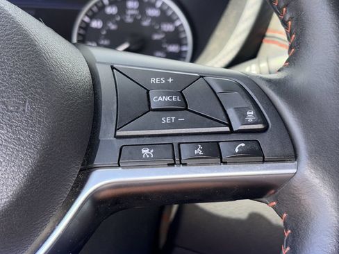 Used 2024 Nissan Sentra SR w/ SR Premium Package FWD image 18