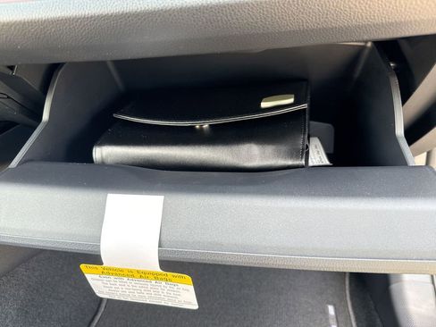 New 2025 Toyota Prius Plug-In Hybrid image 35