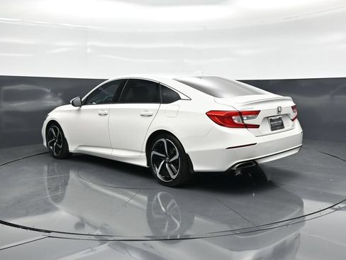 Used 2019 Honda Accord Sport image 6