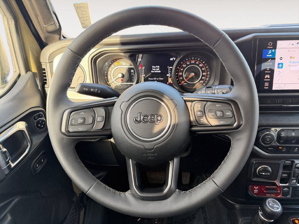 Used 2025 Jeep Wrangler Unlimited Sport AWD/4WD image 18