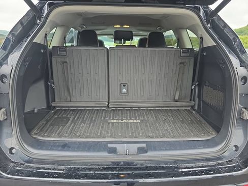 Used 2023 Toyota Highlander XLE AWD/4WD image 27