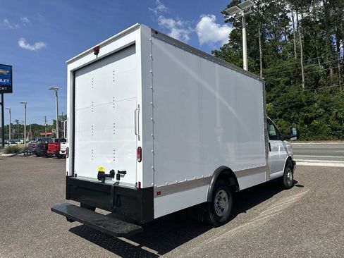 New 2025 Chevrolet Express 3500 Work Van w/ Power Convenience Package image 16