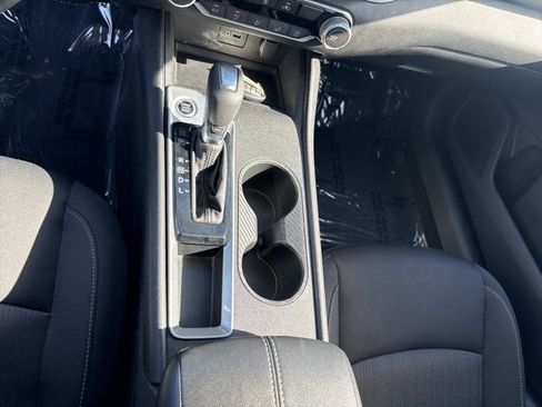 Used 2024 Nissan Altima 2.5 S image 17