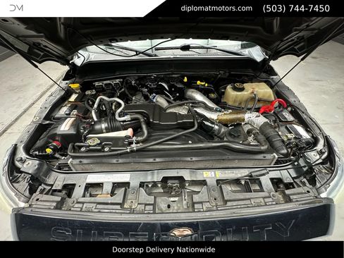 Used 2016 Ford F250 Lariat w/ Lariat Interior Package image 46