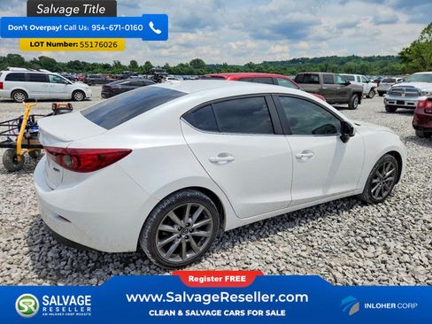 Used 2018 MAZDA MAZDA3 Touring FWD image 4