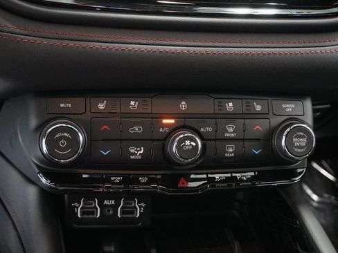 Used 2026 Dodge Durango GT image 25