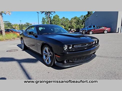Used 2022 Dodge Challenger R/T image 17
