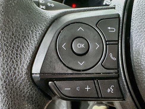 Used 2025 Toyota RAV4 LE FWD image 22