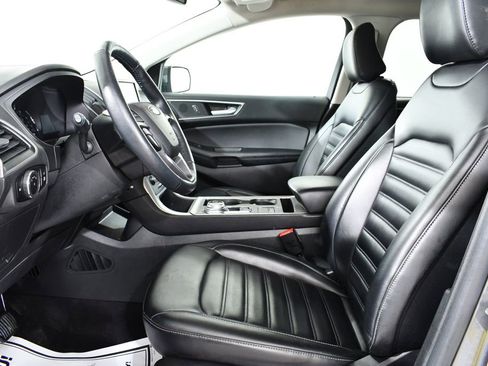 Used 2024 Ford Edge SEL w/ Convenience Package image 6