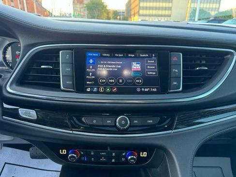 Used 2021 Buick Enclave Avenir w/ Avenir Technology Package AWD/4WD image 15