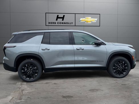 New 2026 Chevrolet Traverse LT w/ Midnight/Sport Edition AWD/4WD image 6