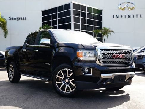 Used 2018 GMC Canyon Denali image 1