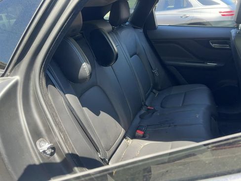 Used 2020 Jaguar F-PACE AWD/4WD image 13