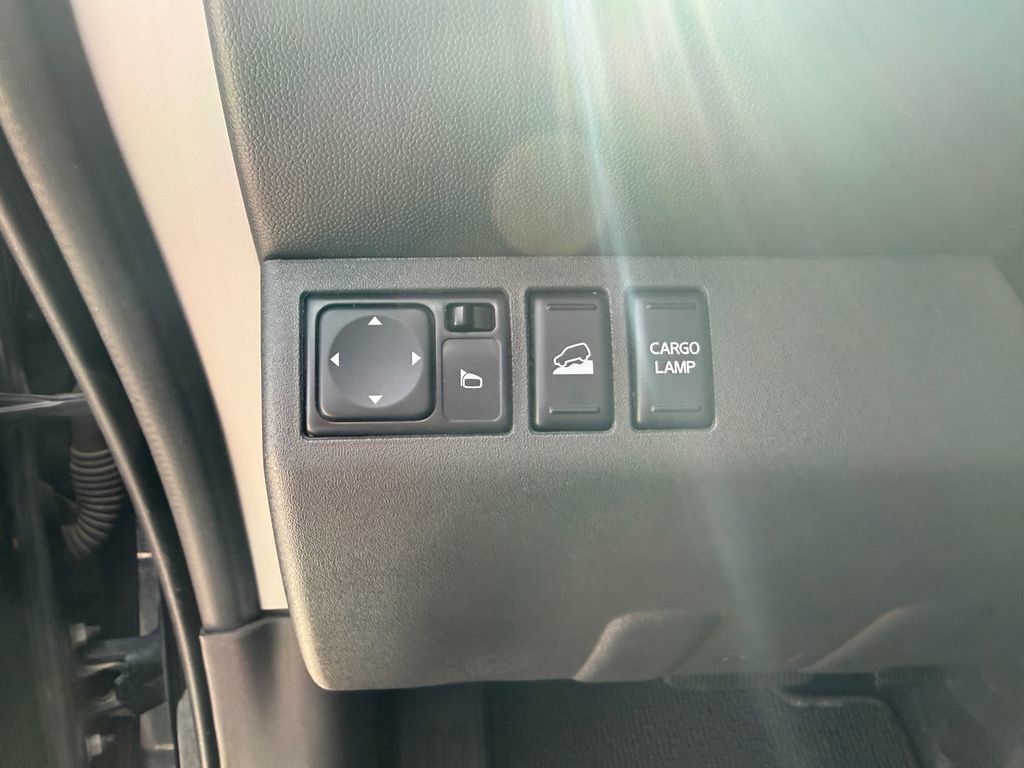 Used 2020 Nissan Frontier PRO-4X w/ Pro-4x Utility Package AWD/4WD image 19