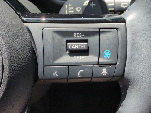 Used 2023 Nissan Rogue SL w/ SL Premium Package FWD image 31