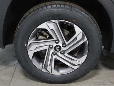 Used 2023 Hyundai Santa Fe SEL image 13