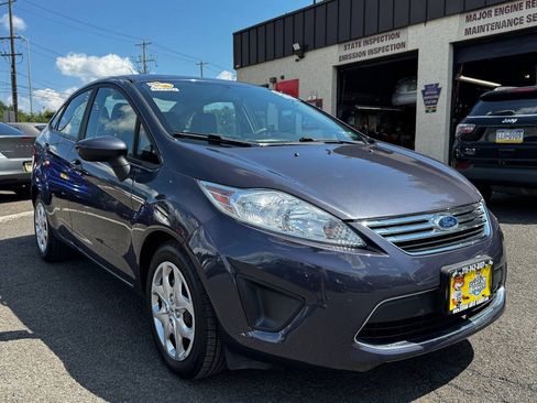 Used 2012 Ford Fiesta SE FWD image 8