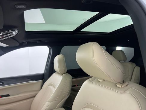 Used 2023 Jeep Grand Cherokee L Limited image 25