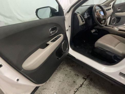 Used 2022 Honda HR-V EX image 28