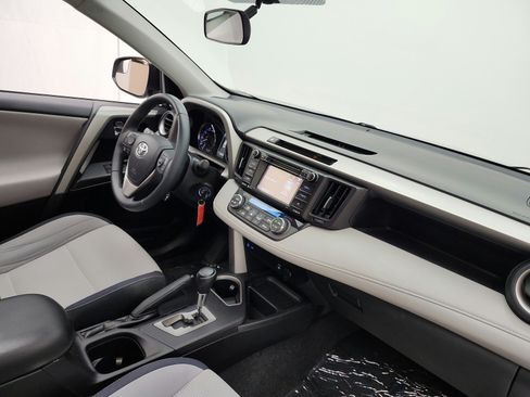 Used 2016 Toyota RAV4 XLE FWD image 18