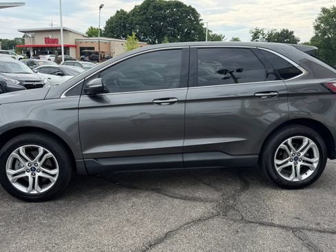 Used 2018 Ford Edge Titanium AWD/4WD image 2