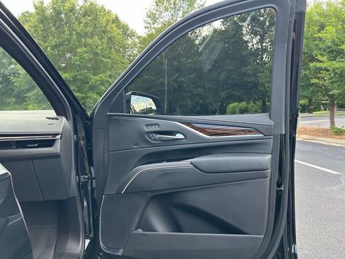 Used 2024 Cadillac Escalade ESV Premium Luxury w/ Performance Package AWD/4WD image 62