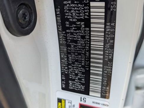 Used 2024 Toyota Camry LE FWD image 32