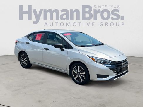 Certified 2024 Nissan Versa S w/ S Plus Package FWD image 2