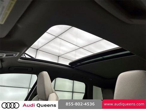 Used 2025 Audi Q6 e-tron Premium Plus image 22