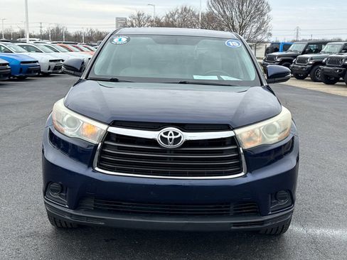 Used 2015 Toyota Highlander LE image 8