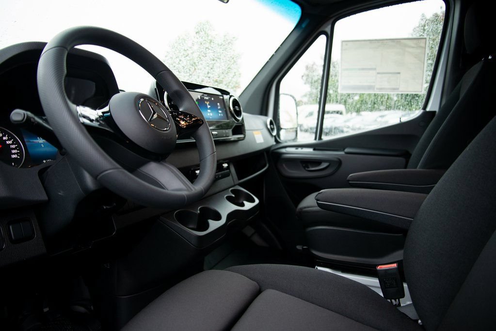 New 2026 Mercedes-Benz Sprinter 2500 image 11