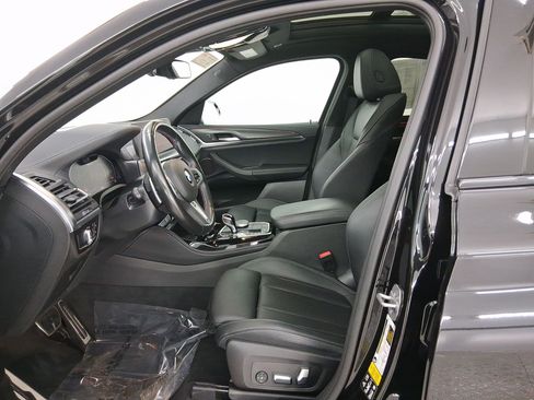 Certified 2023 BMW X4 M40i image 5