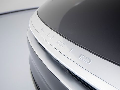 Used 2022 Lucid Air Grand Touring image 32