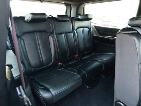 Used 2024 Jeep Wagoneer Series II w/ Flexible Seating Group RWD image 34