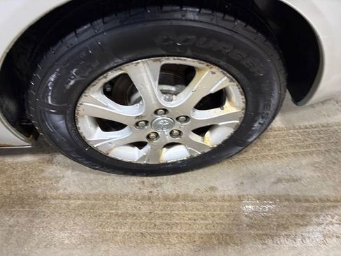 Used 2005 Toyota Camry LE FWD image 17