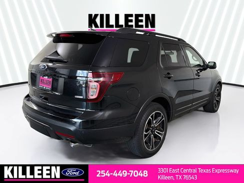 Used 2015 Ford Explorer Sport w/ Equipment Group 401A AWD/4WD image 9
