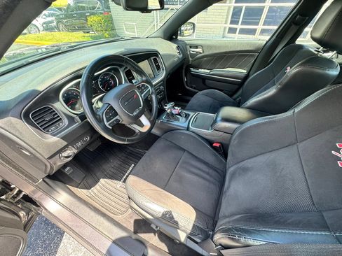 Used 2015 Dodge Charger R/T RWD image 21
