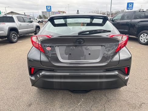 Used 2021 Toyota C-HR LE FWD image 6