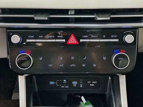 Used 2025 Hyundai Tucson SEL FWD image 22