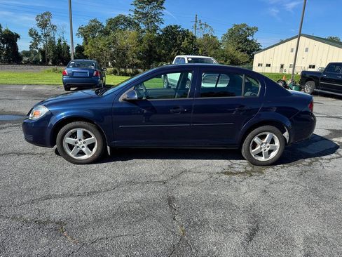 Used 2010 Chevrolet Cobalt LT w/ Preferred Equipment Group FWD image 3