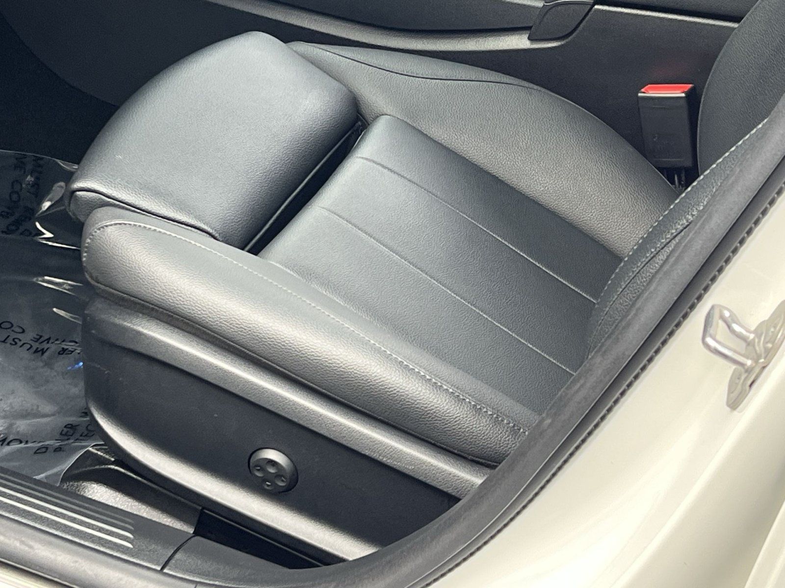 Used 2025 Mercedes-Benz CLA 250 4MATIC image 19