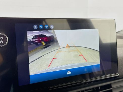 New 2025 Honda Prologue EX image 16