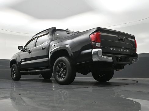 Used 2021 Toyota Tacoma SR5 RWD image 25