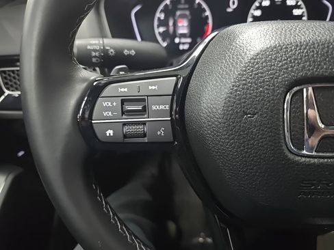 Used 2023 Honda Civic Sport image 19