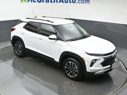 New 2026 Chevrolet TrailBlazer LT w/ Convenience Package image 3