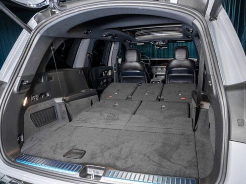 New 2026 Mercedes-Benz GLS 580 4MATIC image 8