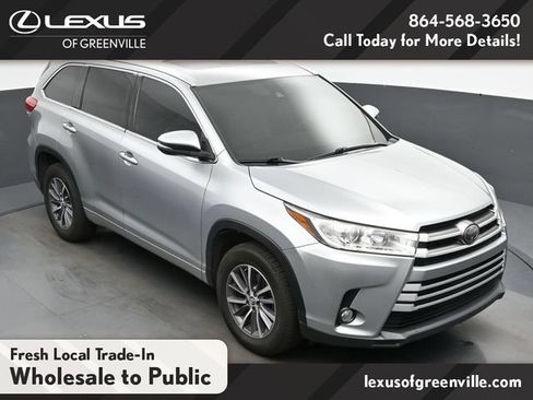 Used 2017 Toyota Highlander XLE FWD image 41
