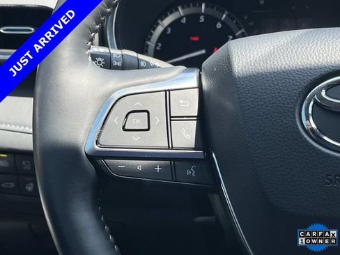 Used 2021 Toyota Highlander Platinum AWD/4WD image 32